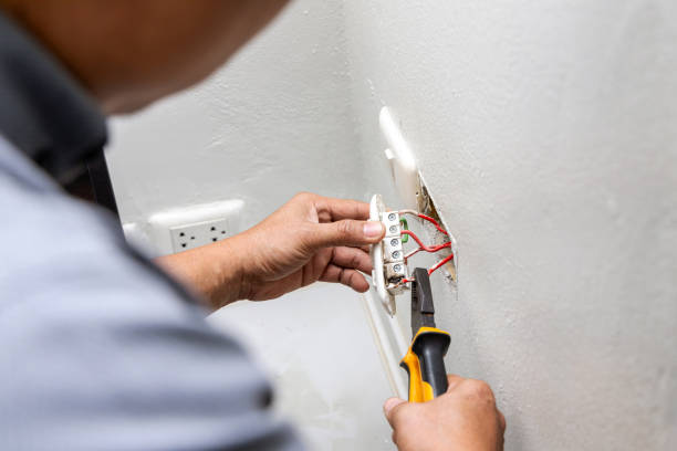 Best 24-Hour Electrician  in Santa Anna, TX